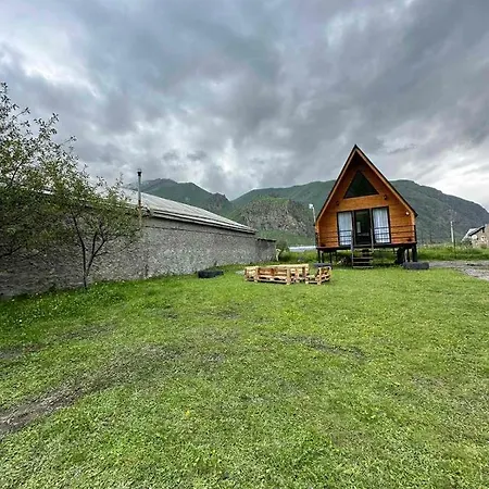 Thomas' Hut Apartment Stepantsminda Exterior photo