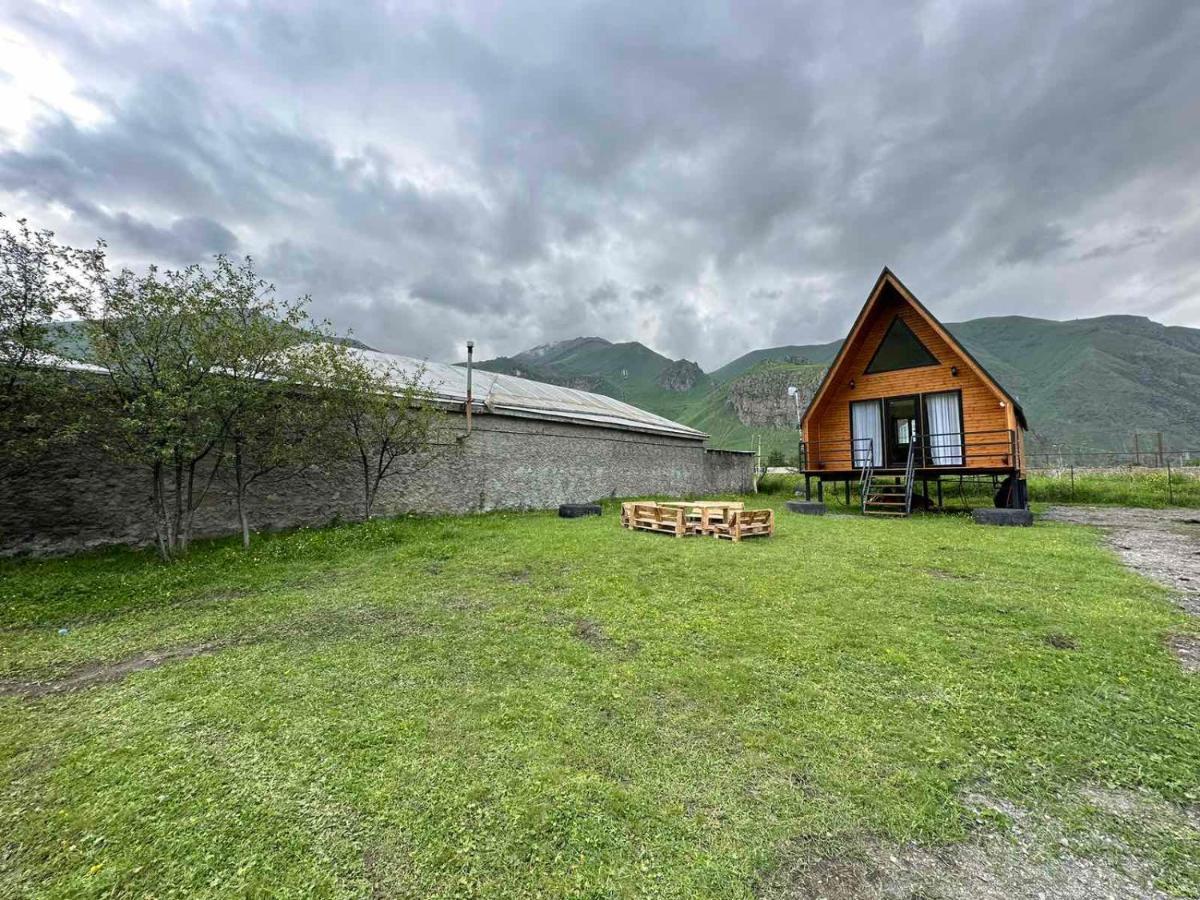 Thomas' Hut Stepantsminda
