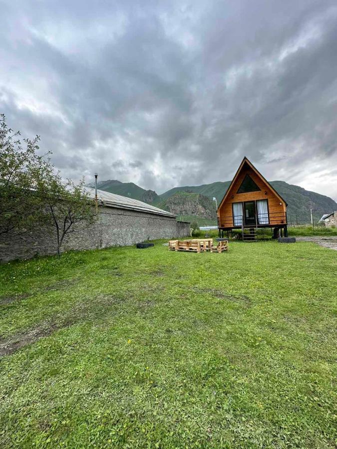 Thomas' Hut * Stepantsminda